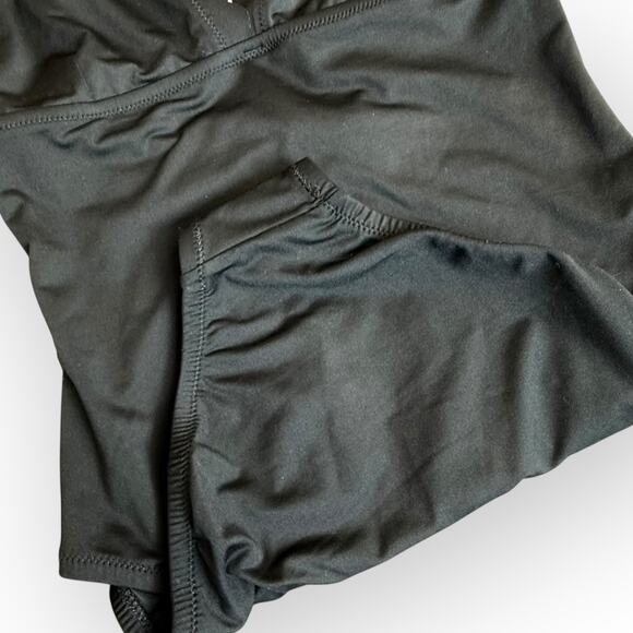 J.CREW Halter Scalloped Swimsuit One Piece Minimalist Classic Black V-neck Sz 2 - Picture 4 of 12